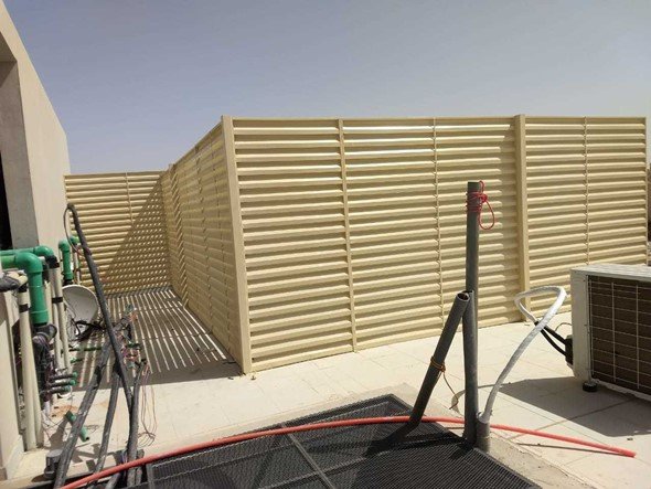 سواتر الرياض خشب وقماش للاحواش والاسوار